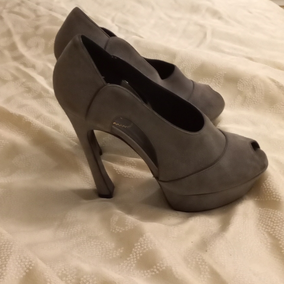 Ysl women shoes - Picture 4 of 9